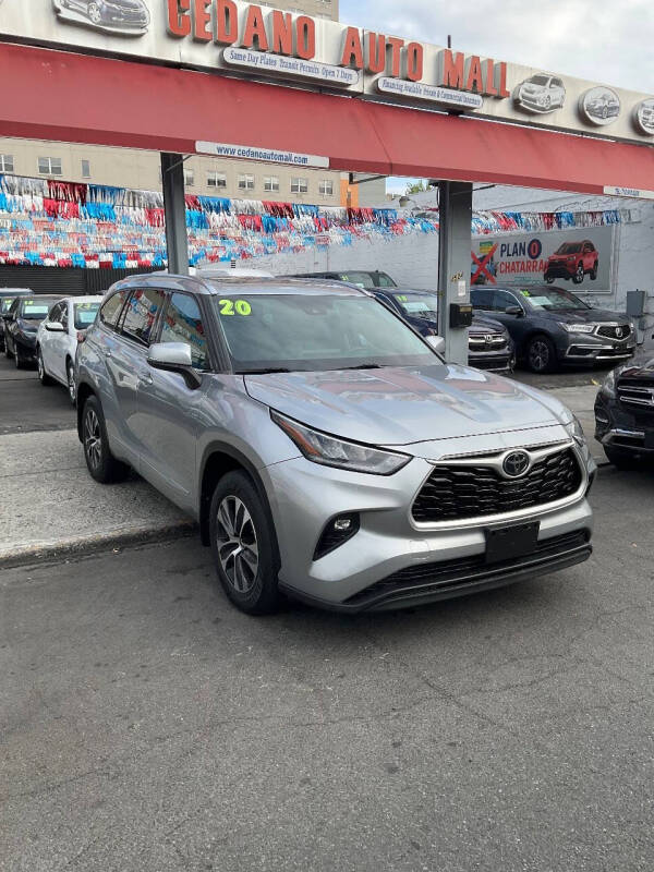 
								2020 Toyota Highlander XLE AWD XLE 4dr SUV full									