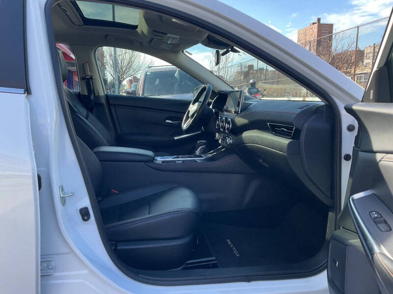 
								2023 Nissan Sentra SR full									