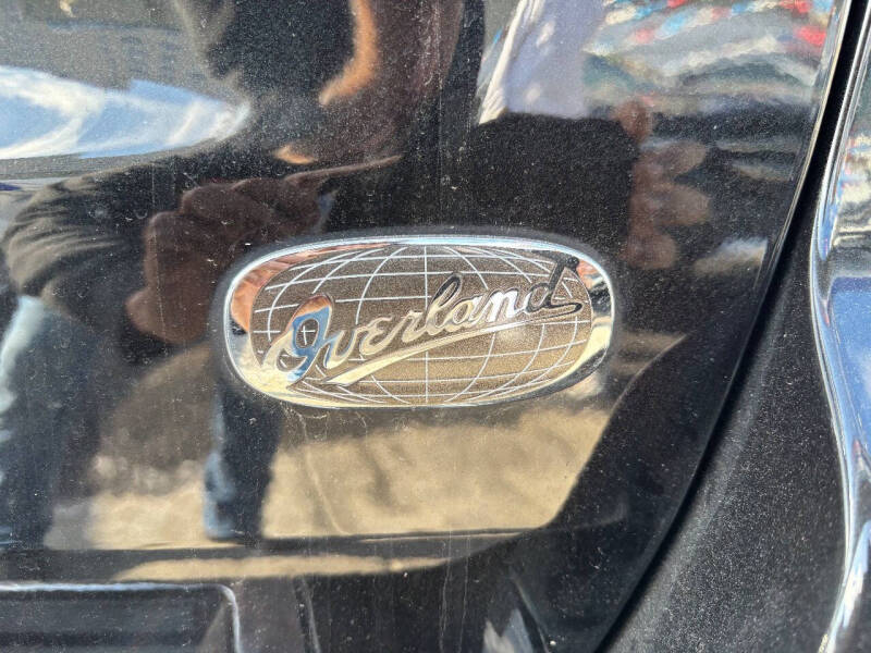 
								2015 Jeep Grand Cherokee Overland 4×4 Overland 4dr SUV full									