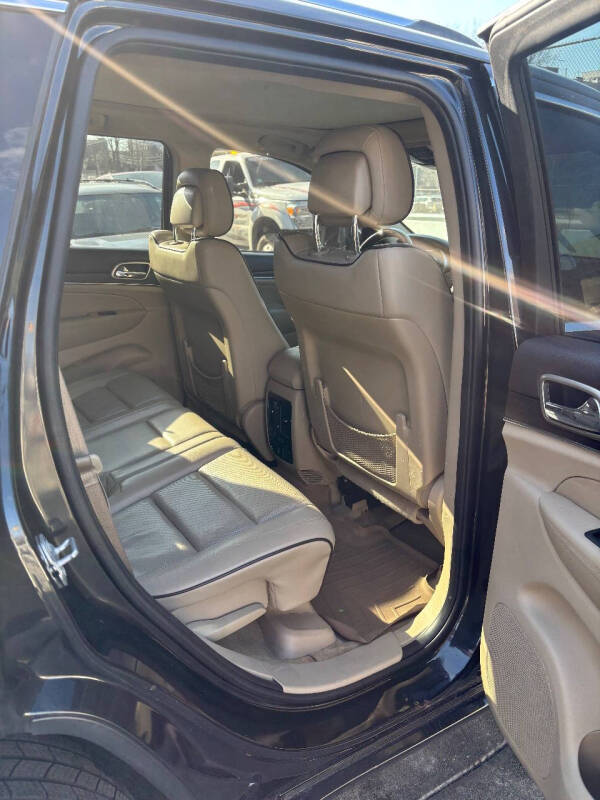 
								2015 Jeep Grand Cherokee Overland 4×4 Overland 4dr SUV full									