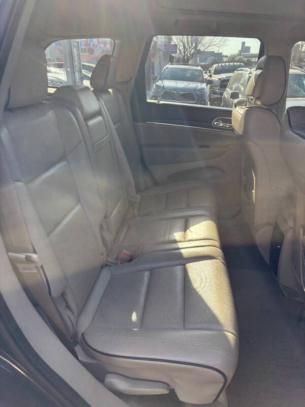 
								2015 Jeep Grand Cherokee Overland 4×4 Overland 4dr SUV full									