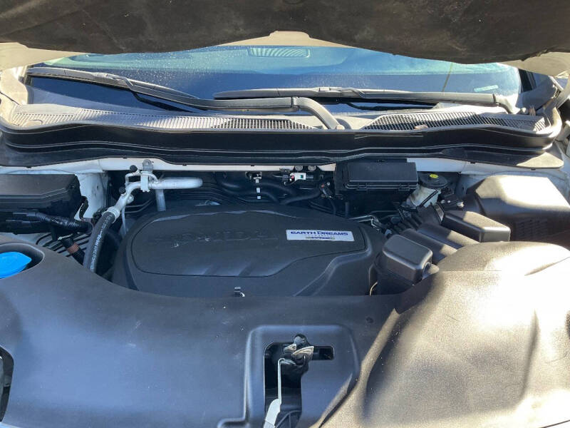 
								2017 Honda Pilot Elite AWD Elite 4dr SUV full									