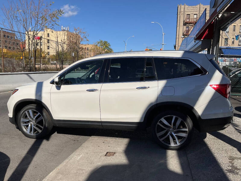 
								2017 Honda Pilot Elite AWD Elite 4dr SUV full									