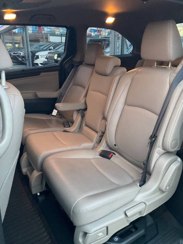 
								2018 Honda Odyssey Elite Elite 4dr Mini-Van full									