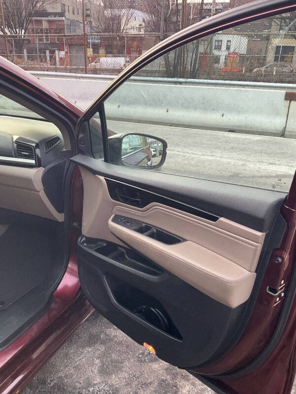 
								2018 Honda Odyssey Elite Elite 4dr Mini-Van full									