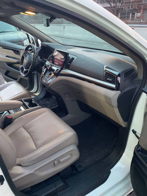 
								2018 Honda Odyssey Elite Elite 4dr Mini-Van full									