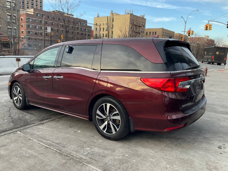 
								2018 Honda Odyssey Elite Elite 4dr Mini-Van full									