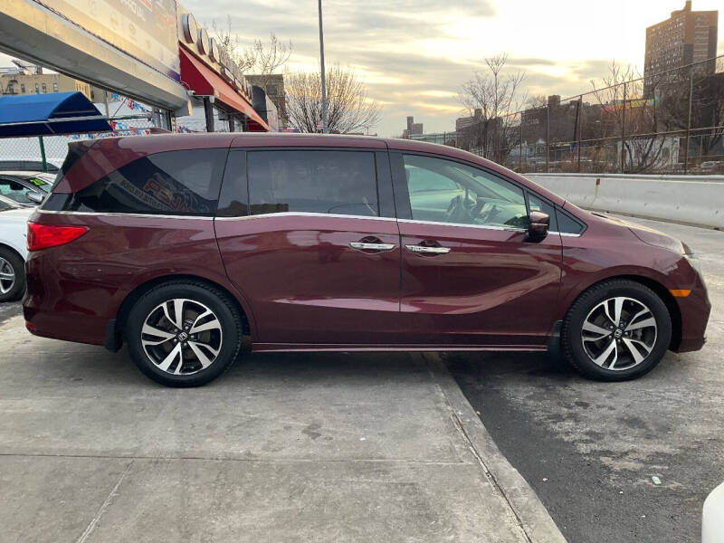 
								2018 Honda Odyssey Elite Elite 4dr Mini-Van full									