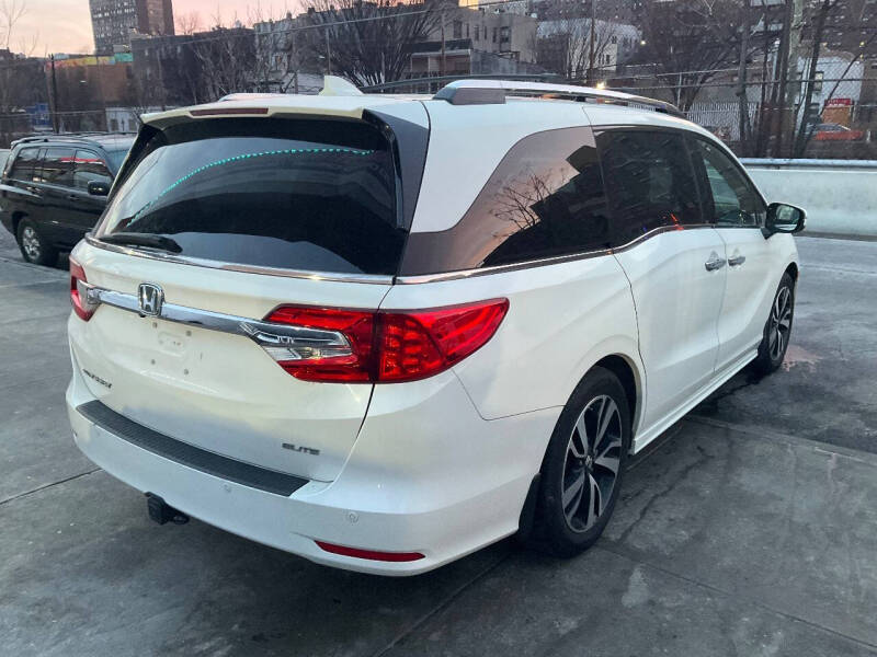 
								2018 Honda Odyssey Elite Elite 4dr Mini-Van full									