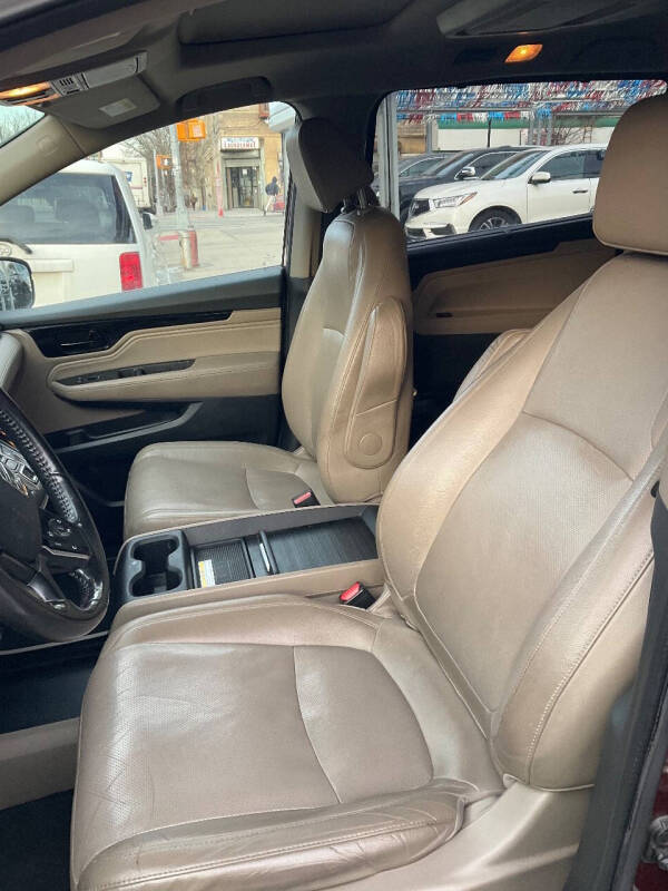 
								2018 Honda Odyssey Elite Elite 4dr Mini-Van full									