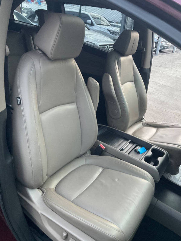 
								2018 Honda Odyssey EX-L EX-L 4dr Mini-Van full									