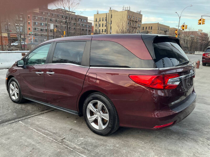 
								2018 Honda Odyssey EX-L EX-L 4dr Mini-Van full									