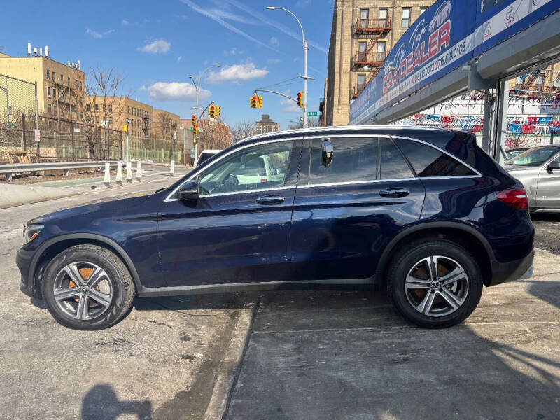 
								2019 Mercedes-Benz GLC GLC 300 4MATIC AWD GLC 300 4MATIC 4dr SUV full									