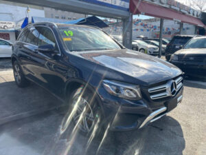 2019 Mercedes-Benz GLC GLC 300 4MATIC AWD GLC 300 4MATIC 4dr SUV