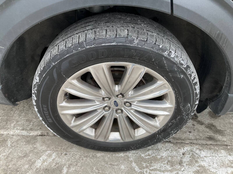 
								2020 Ford Explorer Limited AWD Limited 4dr SUV full									