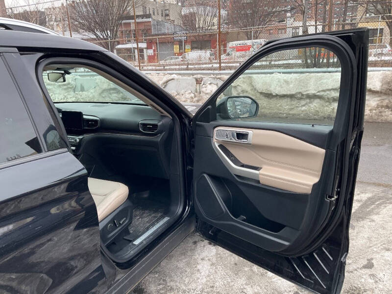 
								2020 Ford Explorer Limited AWD Limited 4dr SUV full									