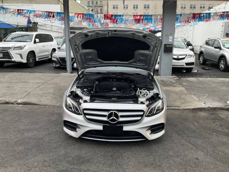 
								2020 Mercedes-Benz E-Class E 350 4MATIC full									