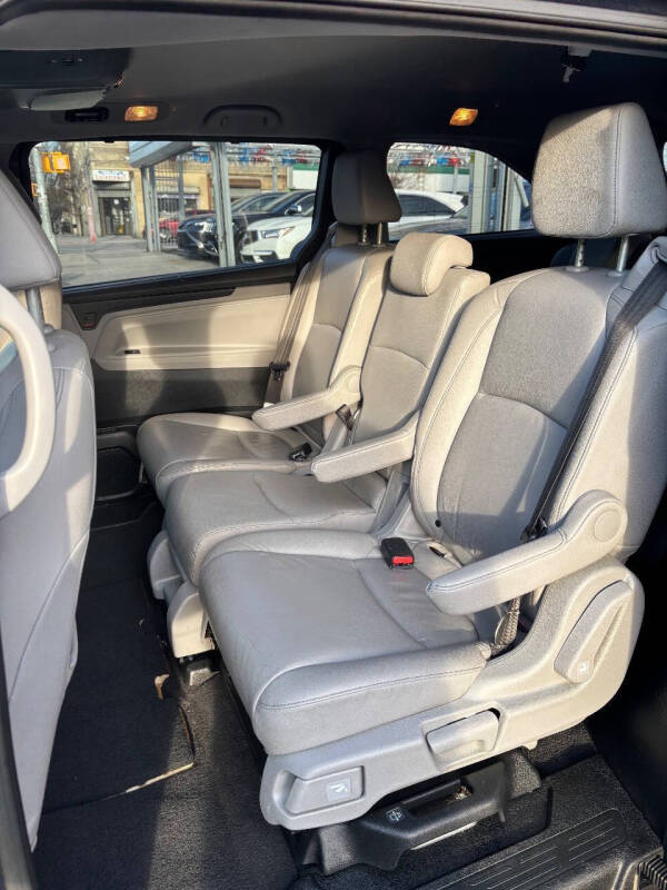 
								2021 Honda Odyssey EX-L EX-L 4dr Mini-Van full									
