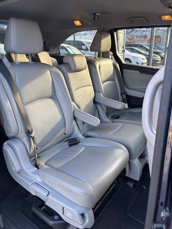
								2021 Honda Odyssey EX-L EX-L 4dr Mini-Van full									