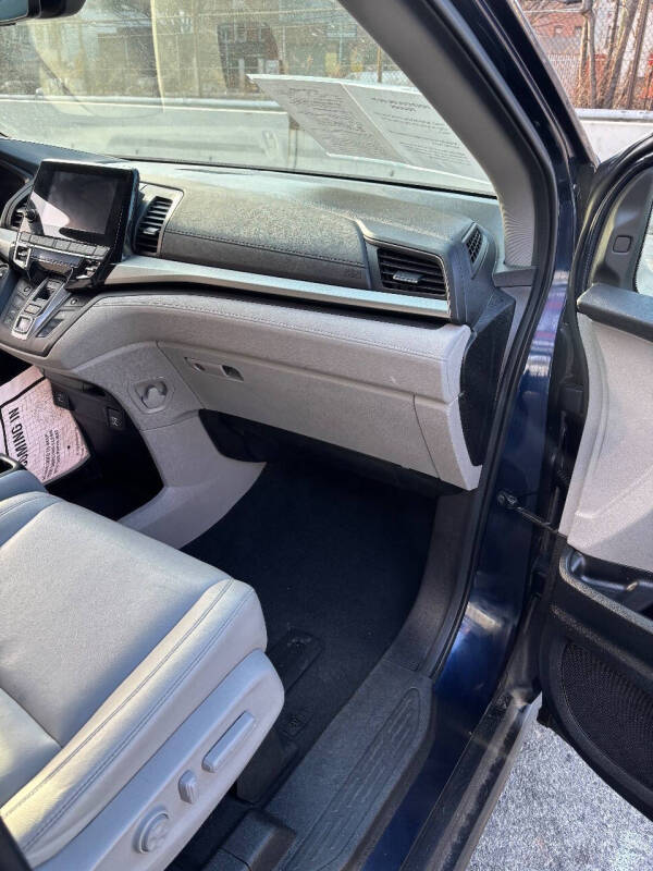 
								2021 Honda Odyssey EX-L EX-L 4dr Mini-Van full									